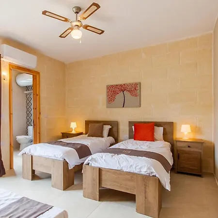 Vakantiehuis Nadurija, So Gozitan + Pool - Happy