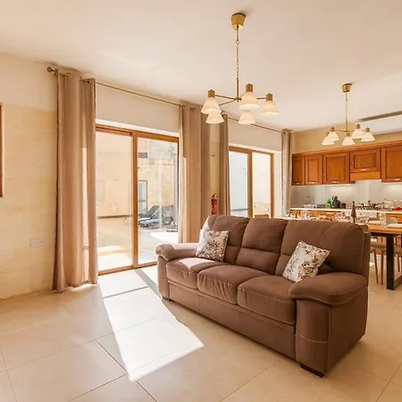 Nadurija, So Gozitan + Pool - Happy