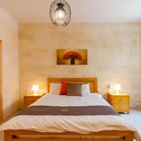 Vakantiehuis Nadurija, So Gozitan + Pool - Happy