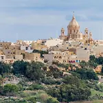 Nadurija, So Gozitan + Pool - Happy Надур