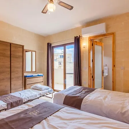 Nadurija, So Gozitan + Pool - Happy