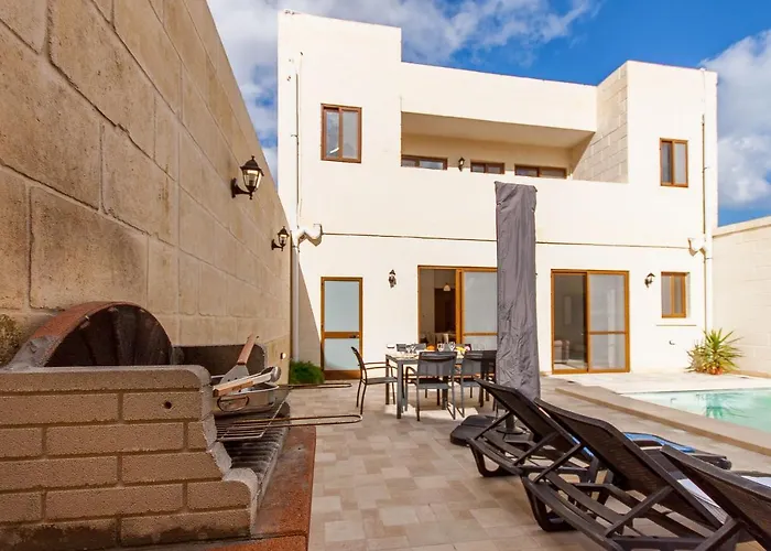 Nadurija, So Gozitan + Pool - Happy *